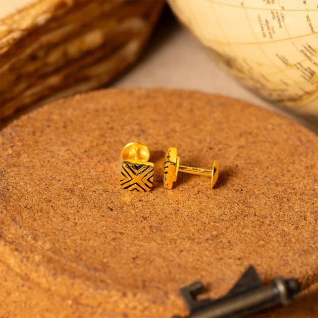 Dusky Gold Grid Stud - Image 2