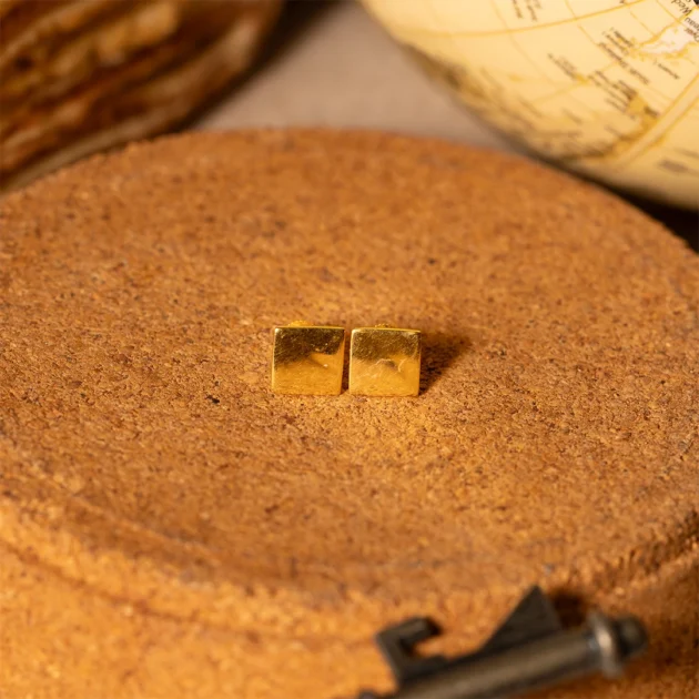 Square Crest Stud
